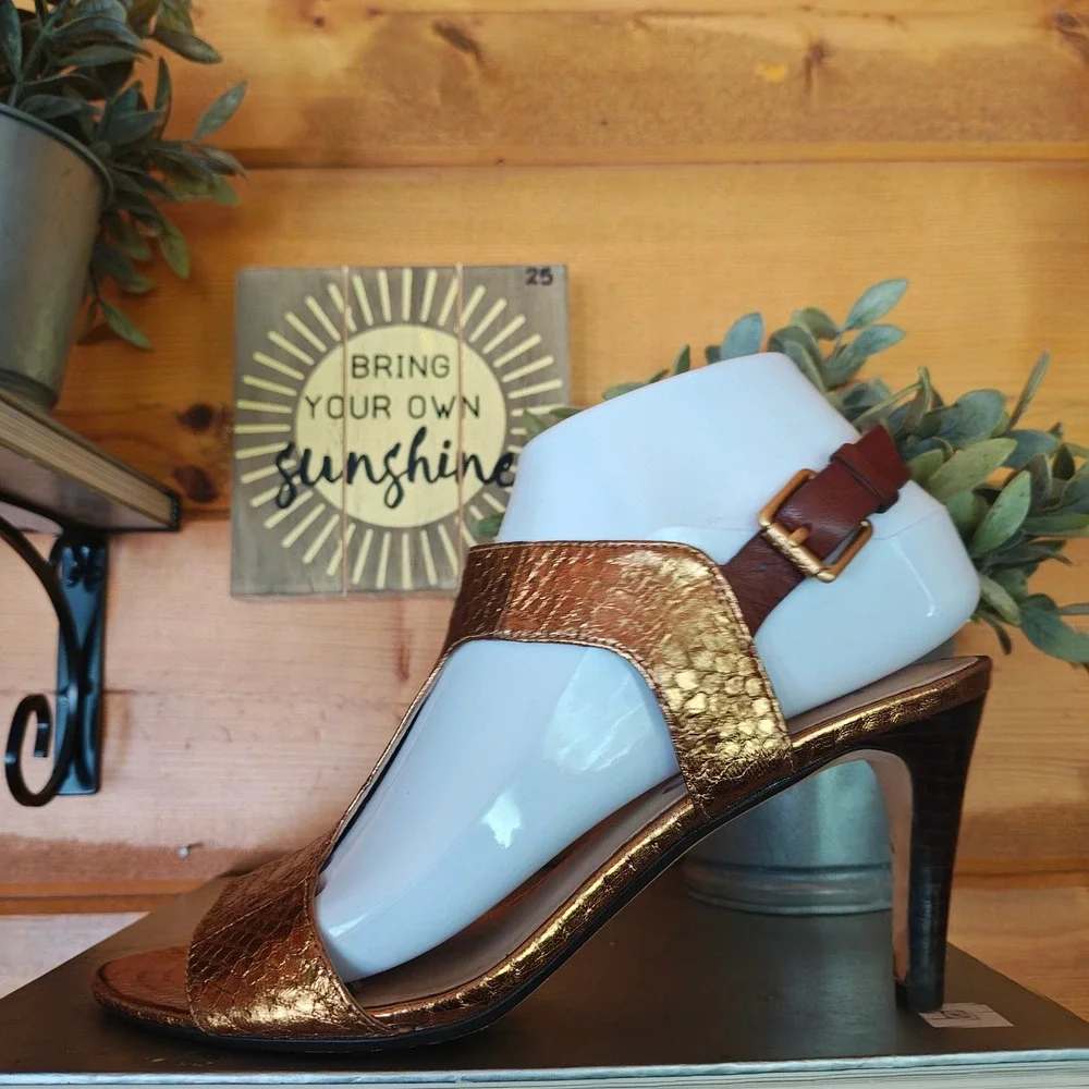 Michael Kors Gold Leather Snakeskin TStrap Heeled Sandals Open Toe Shoes Sz 6.5M